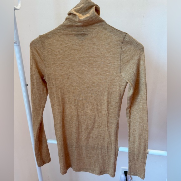 Pristine Club Monaco Camel Heather wool blend JULIE turtleneck Size: Medium - Picture 10 of 11